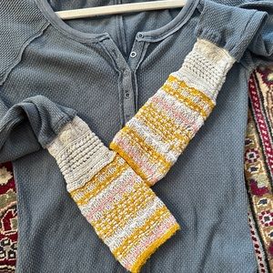 Free People Ski Lodge Newbie Thermal Cuff Size S grey